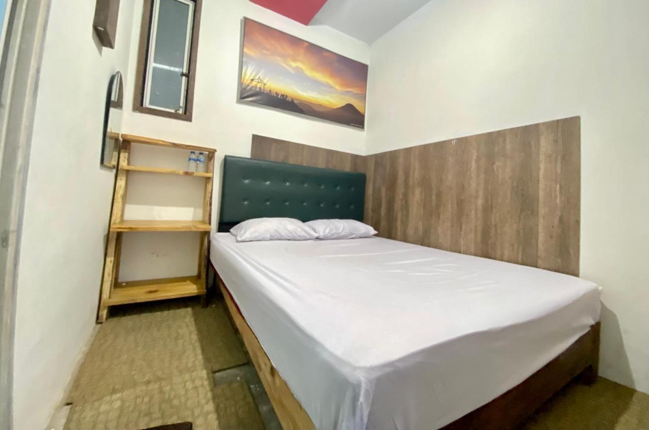 Homestay Batu Kelir Syariah Dieng Mitra Reddoorz Diyeng Exterior foto